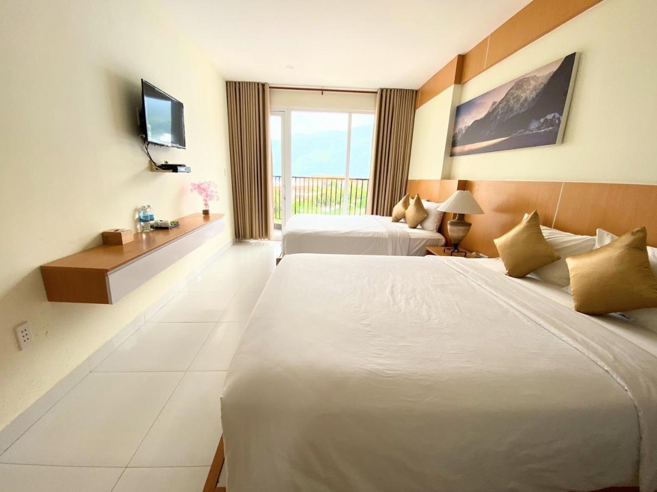 Conson Hotel Chi Khu Co Ong Extérieur photo