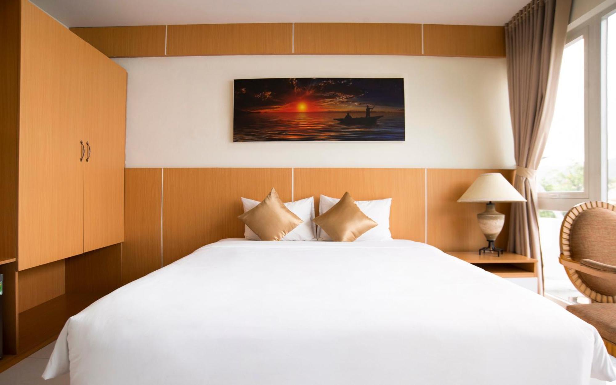 Conson Hotel Chi Khu Co Ong Extérieur photo