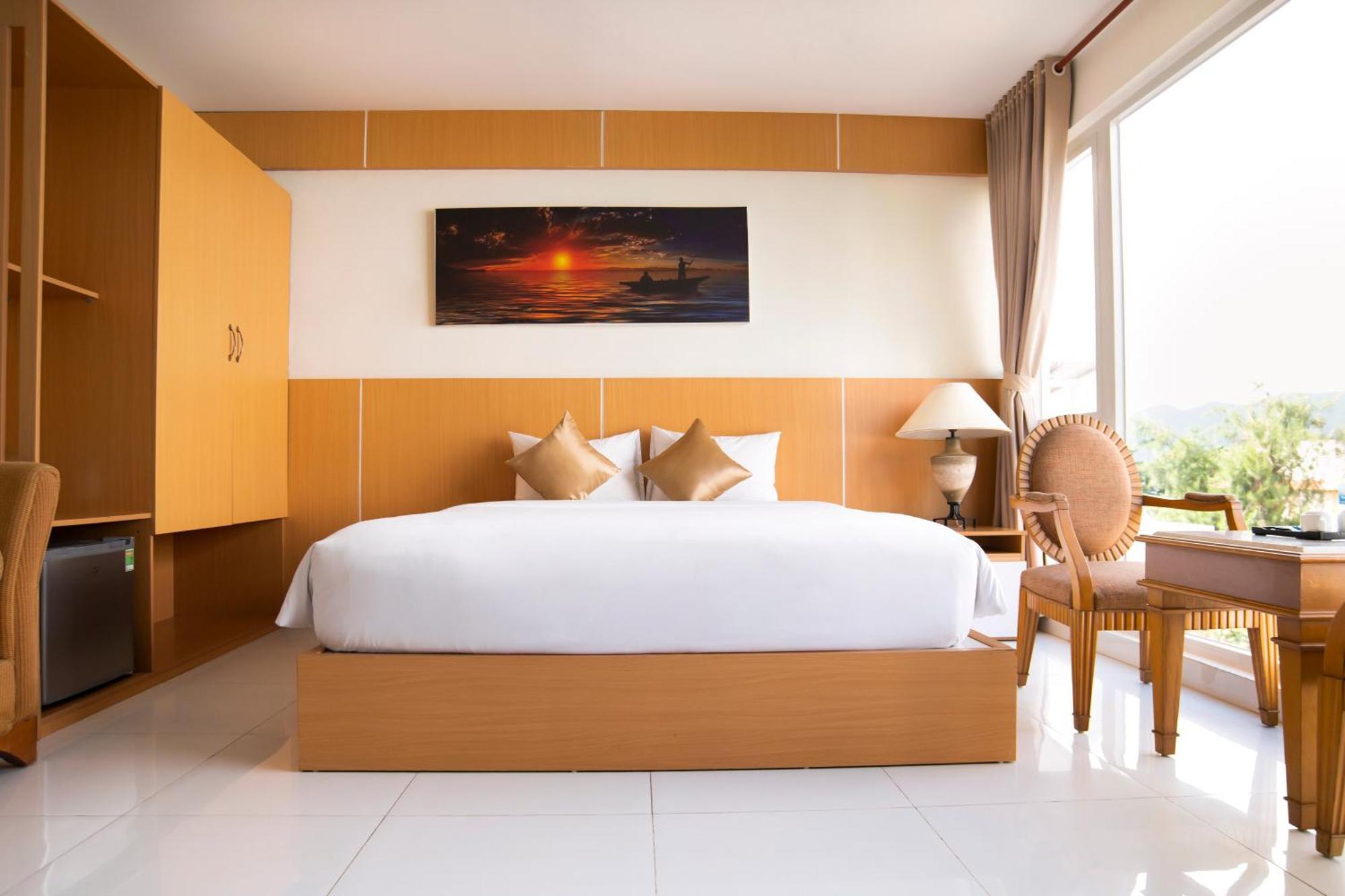 Conson Hotel Chi Khu Co Ong Extérieur photo