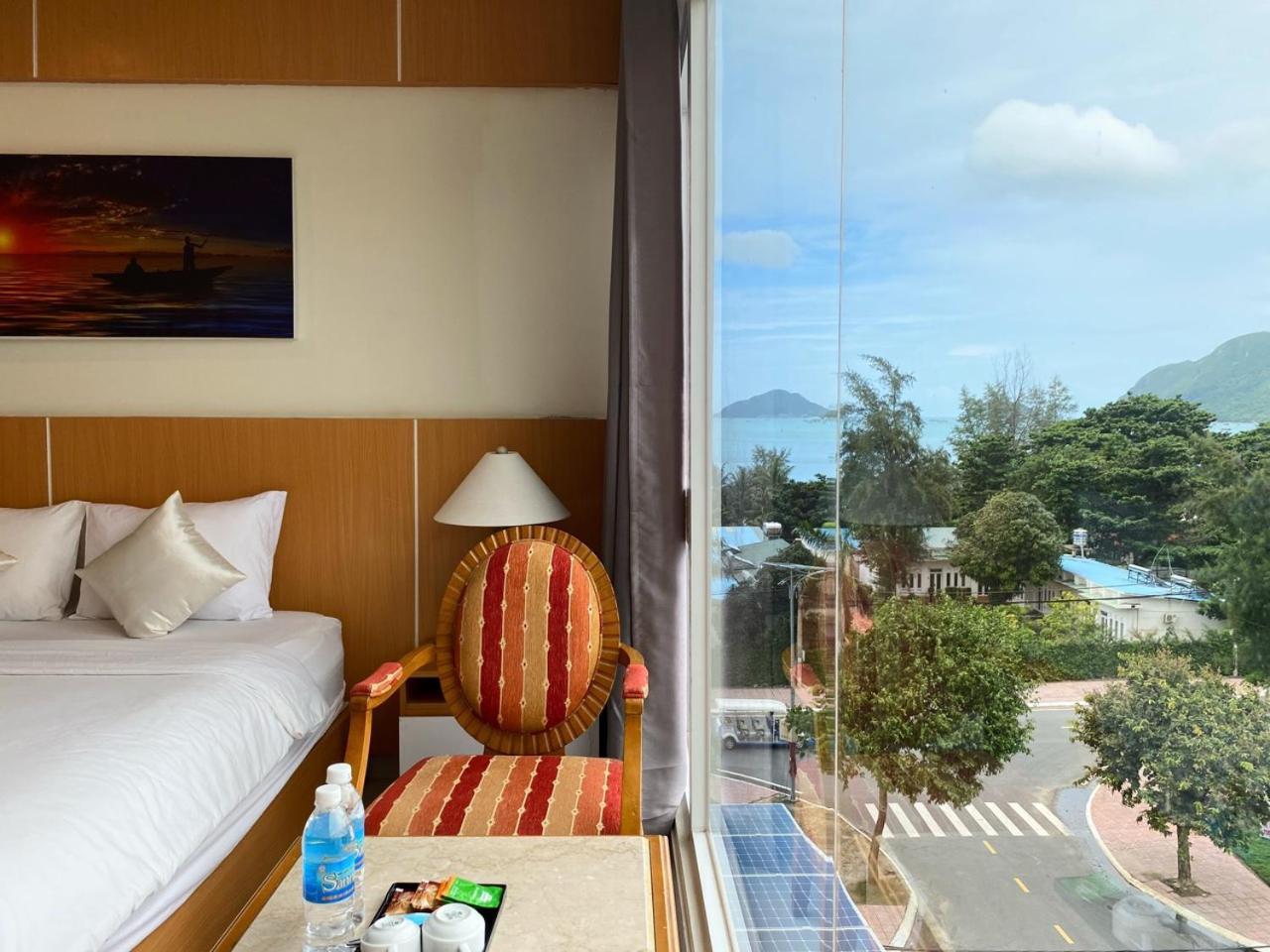 Conson Hotel Chi Khu Co Ong Extérieur photo