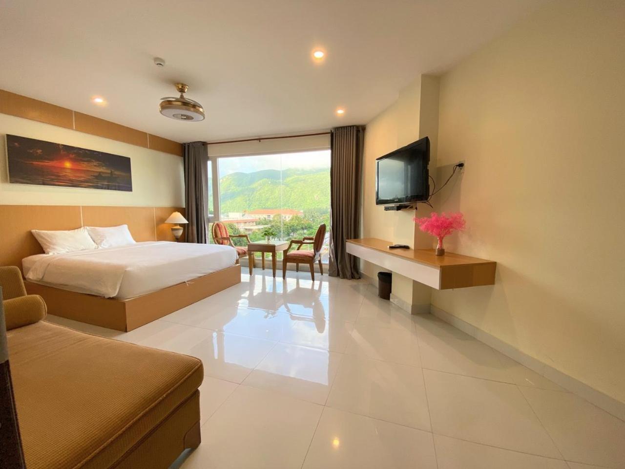 Conson Hotel Chi Khu Co Ong Extérieur photo
