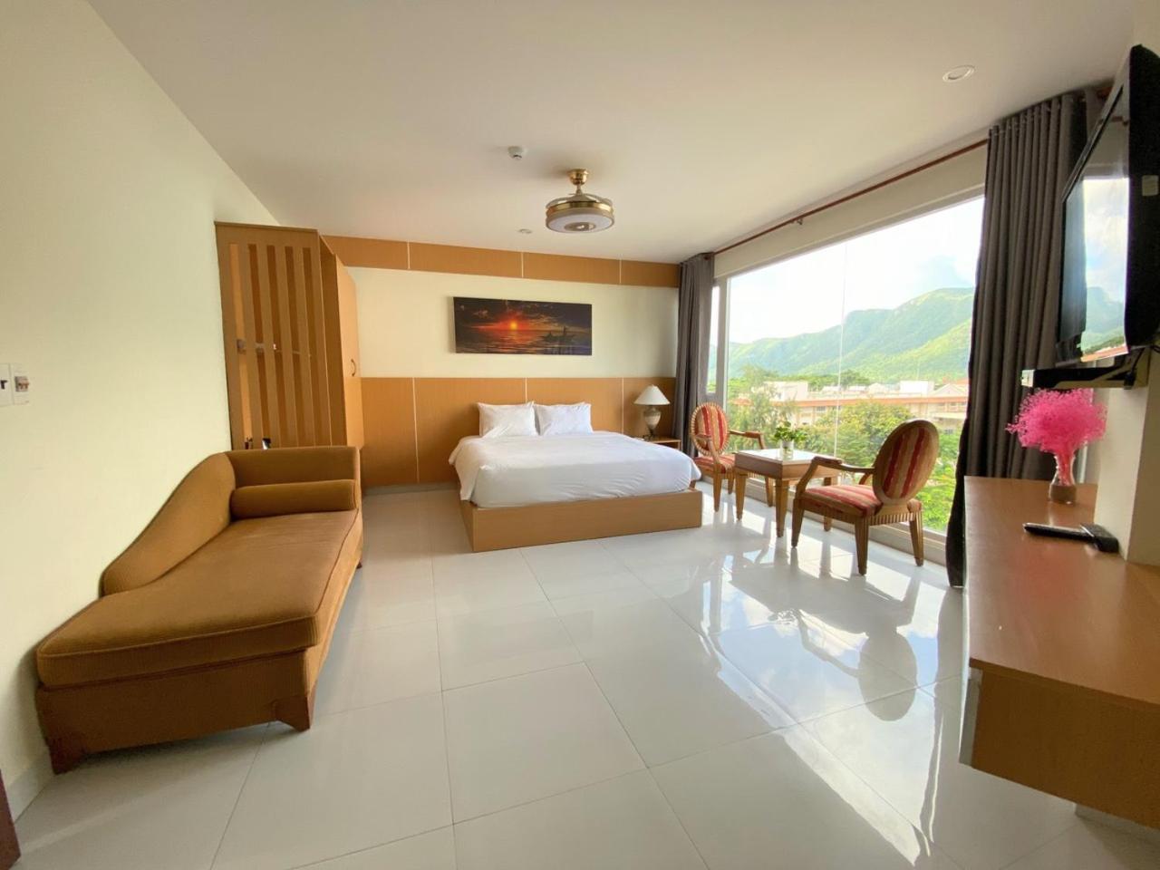 Conson Hotel Chi Khu Co Ong Extérieur photo